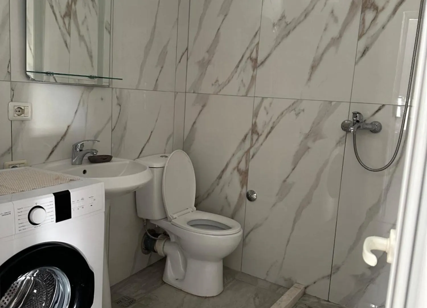 Guest house Ela Rooms Tirana